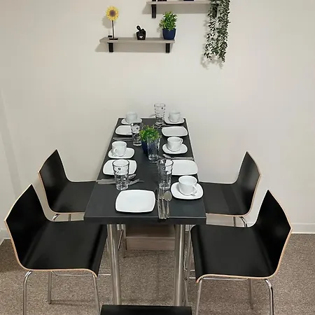 Apartamento Nostalgie - Perle Plauen-zentrum & S-bahn Naehe Fuer Bis Zu 6 Personen Im Eg, Sehr Ruhige Lage & Ebk & Pkw-stellplatz *