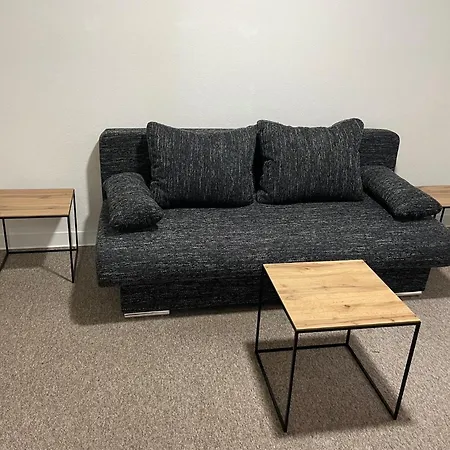 Apartamento Nostalgie - Perle Plauen-zentrum & S-bahn Naehe Fuer Bis Zu 6 Personen Im Eg, Sehr Ruhige Lage & Ebk & Pkw-stellplatz *