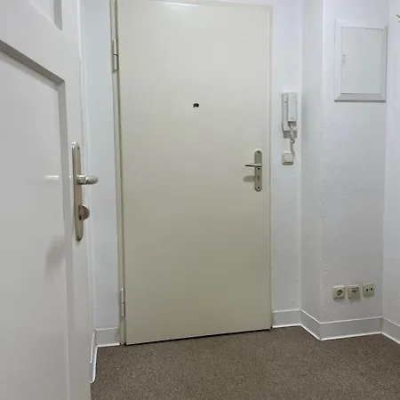 Nostalgie - Perle Plauen-zentrum & S-bahn Naehe Fuer Bis Zu 6 Personen Im Eg, Sehr Ruhige Lage & Ebk & Pkw-stellplatz Apartamento Plauen