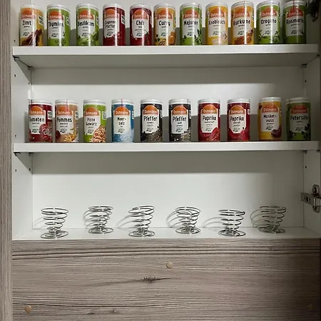 Apartamento Nostalgie - Perle Plauen-zentrum & S-bahn Naehe Fuer Bis Zu 6 Personen Im Eg, Sehr Ruhige Lage & Ebk & Pkw-stellplatz Plauen